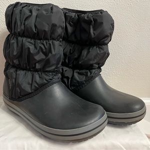 Ruffled Crocs Winter Boots